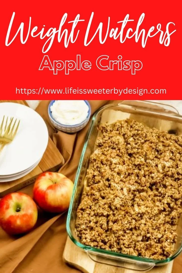 Healthy Weight Watchers apple crisp dessert with fresh apples and oats
